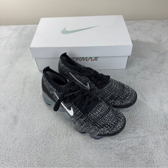 Nike Men's Size 8.5 US/7.5 UK/42 EU Air Vapormax Flyknit 3 Oreo AJ6900-002 NEW - Picture 1 of 15